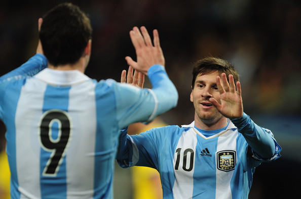 Lionel+Messi+Sweden+v+Argentina+International+B0JyoWe5uAVl